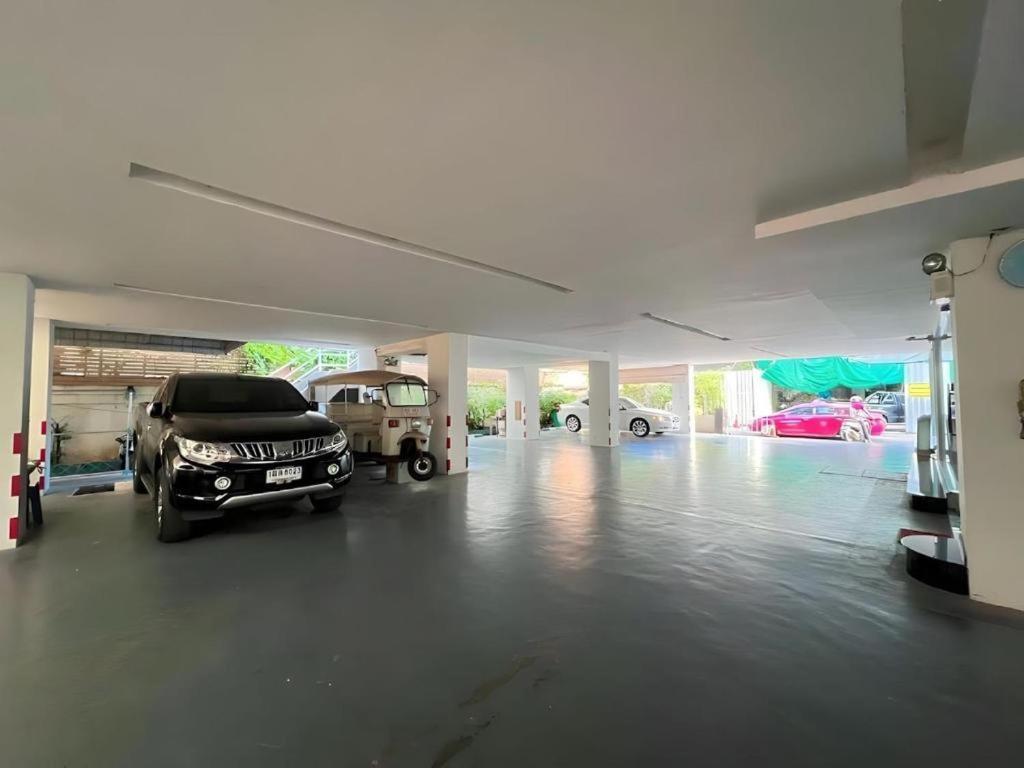 Go Inn Thonglor 23 โกอินน์ ทองหล่อ 23 X Бангкок Экстерьер фото