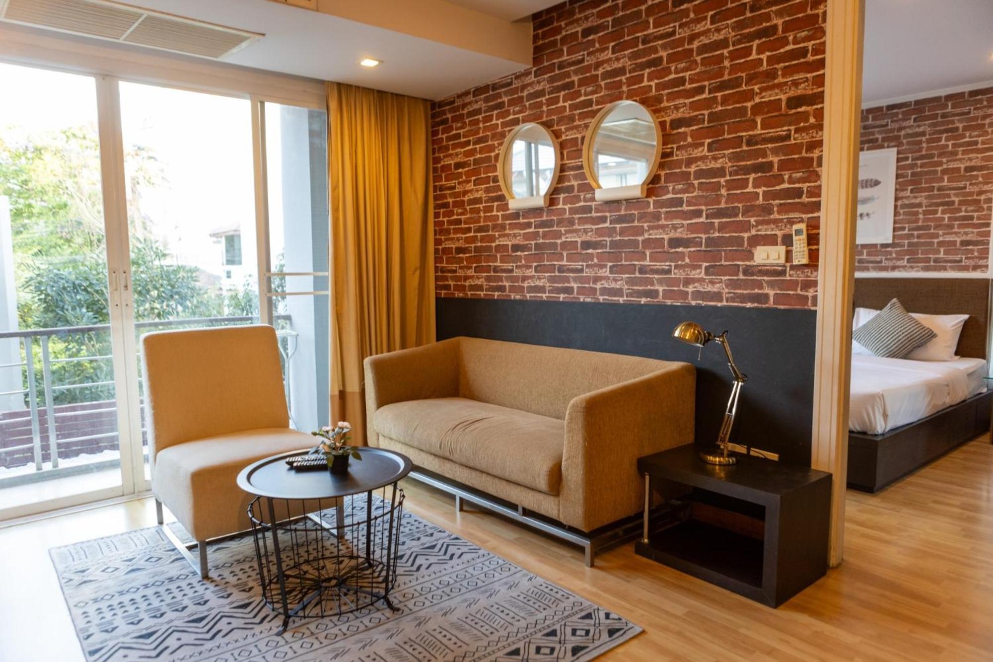 Go Inn Thonglor 23 โกอินน์ ทองหล่อ 23 X Бангкок Экстерьер фото